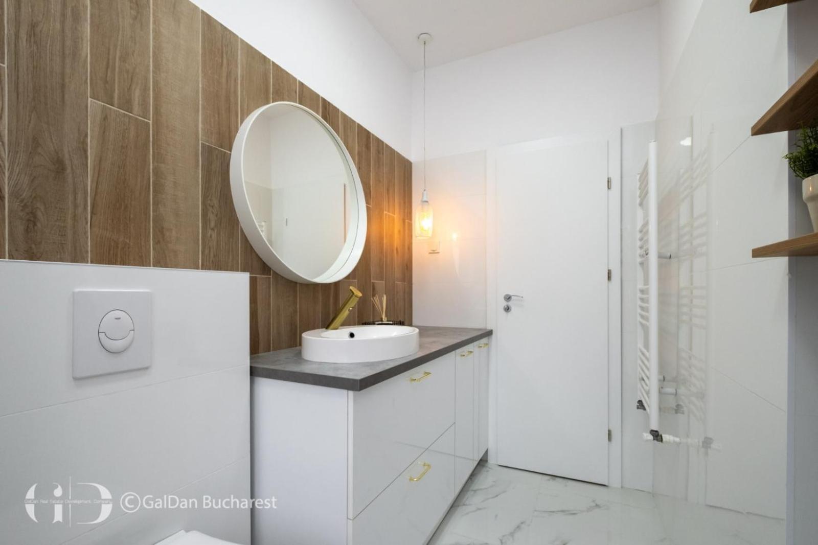 The Loft Luxury Apartments-Near The Park In The City Center Bukarest Eksteriør billede