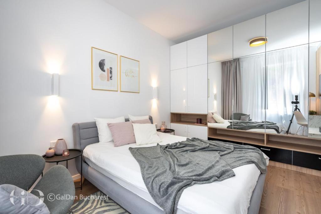 The Loft Luxury Apartments-Near The Park In The City Center Bukarest Eksteriør billede