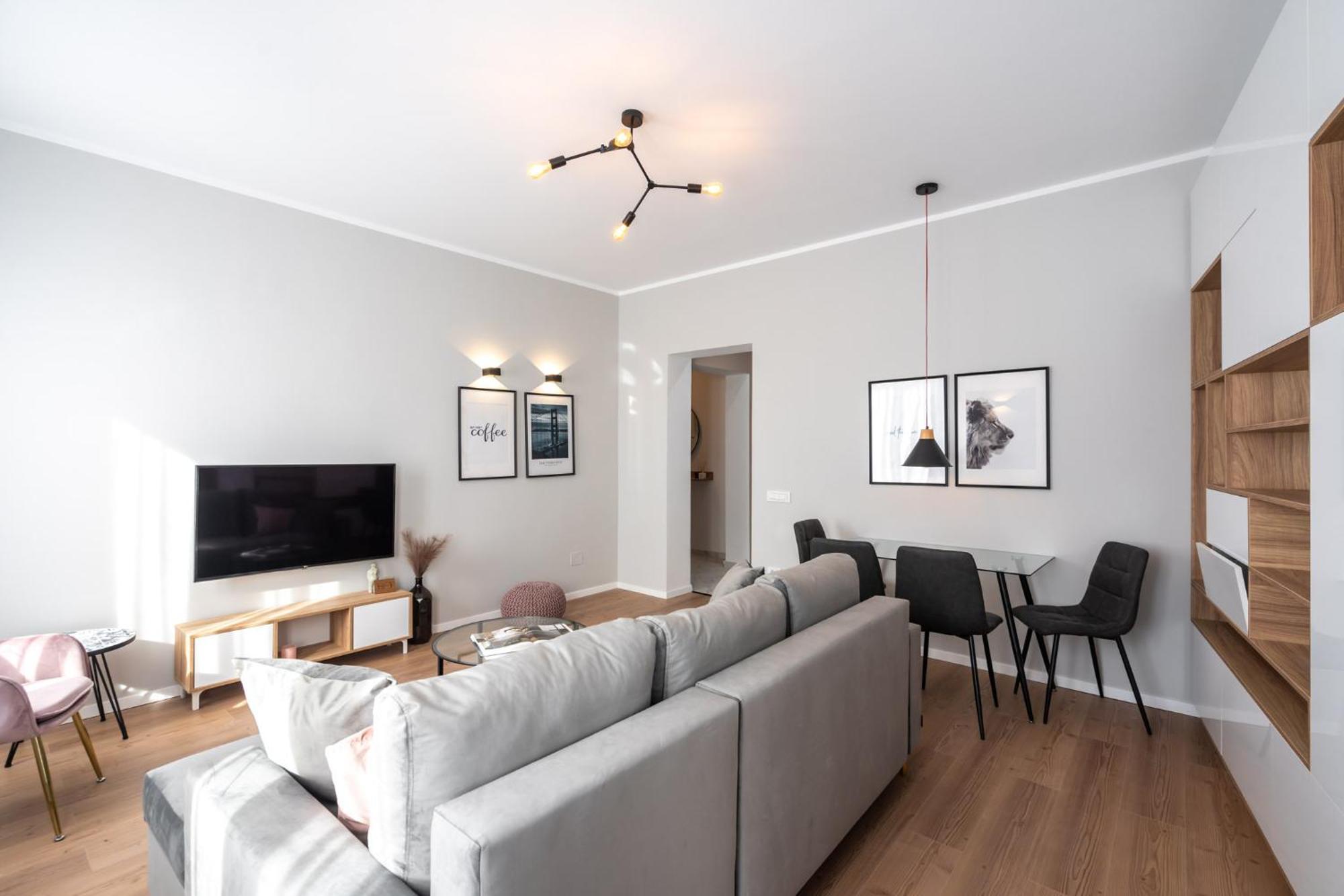 The Loft Luxury Apartments-Near The Park In The City Center Bukarest Eksteriør billede