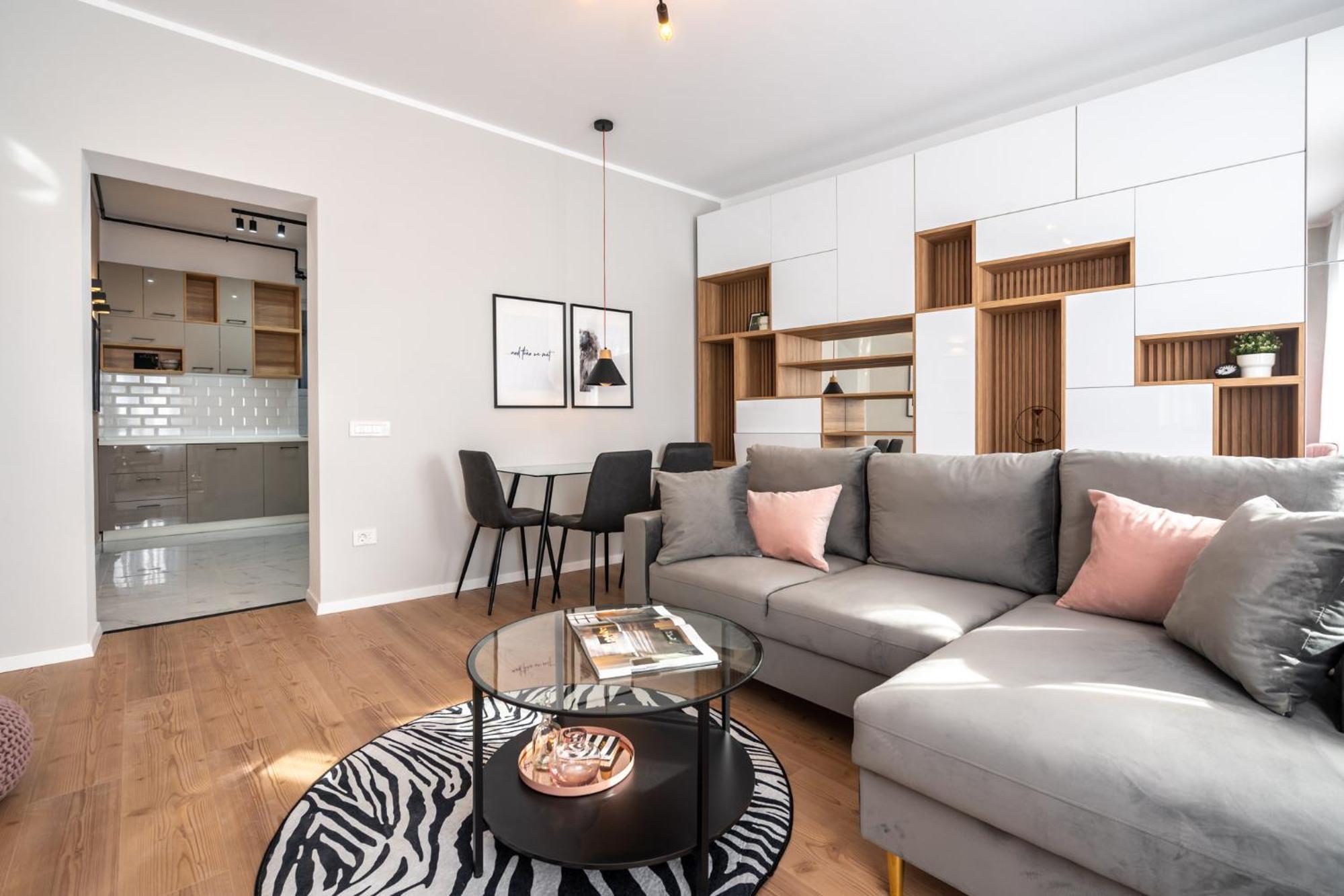 The Loft Luxury Apartments-Near The Park In The City Center Bukarest Eksteriør billede