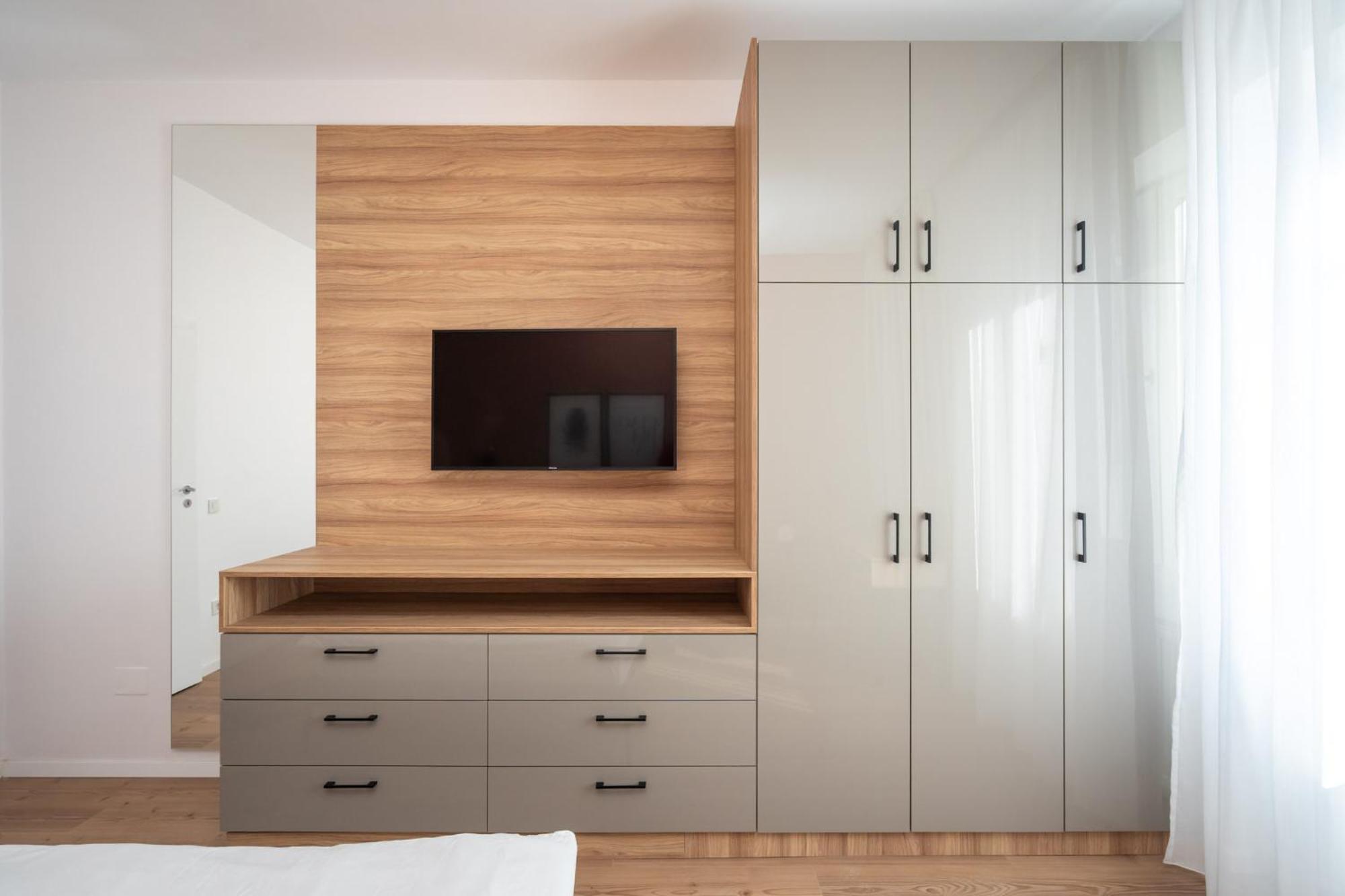 The Loft Luxury Apartments-Near The Park In The City Center Bukarest Eksteriør billede