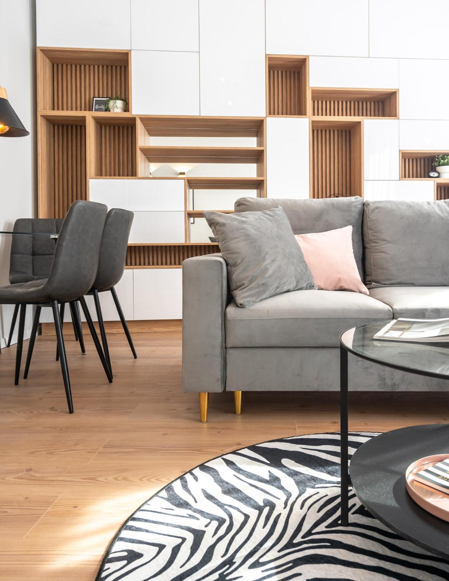 The Loft Luxury Apartments-Near The Park In The City Center Bukarest Eksteriør billede